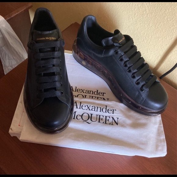 Alexander McQueen oversized sneaker
